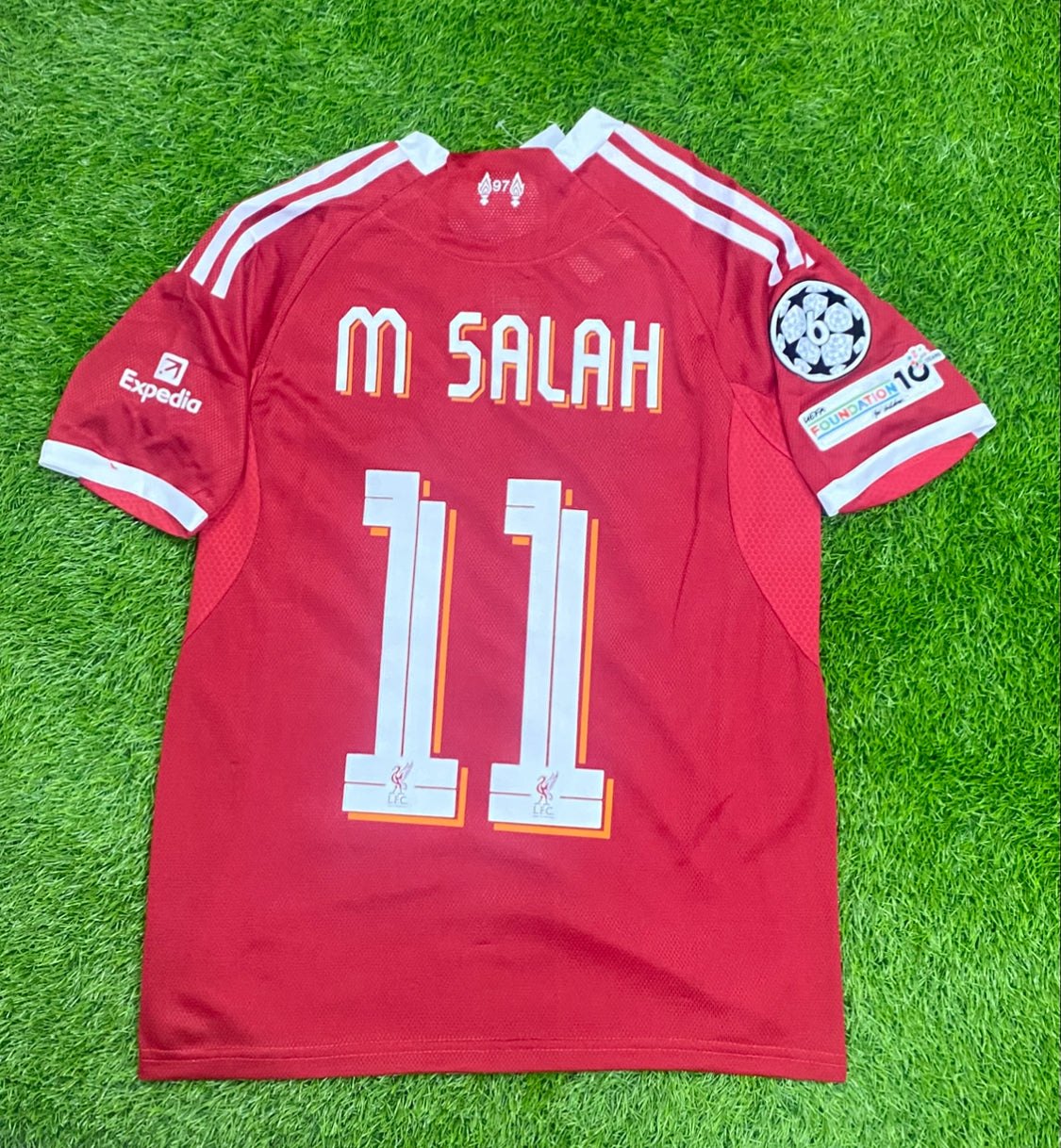 Liverpool Home Shirt 25/26 Player Version