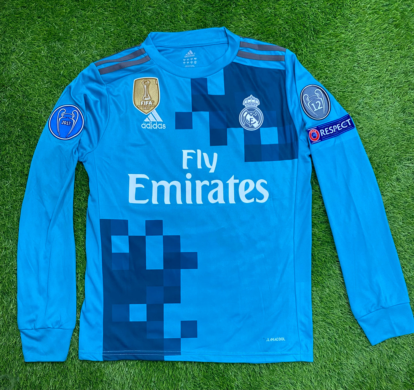 Real Madrid Ronaldo Third Shirt 17/18 Player version logos