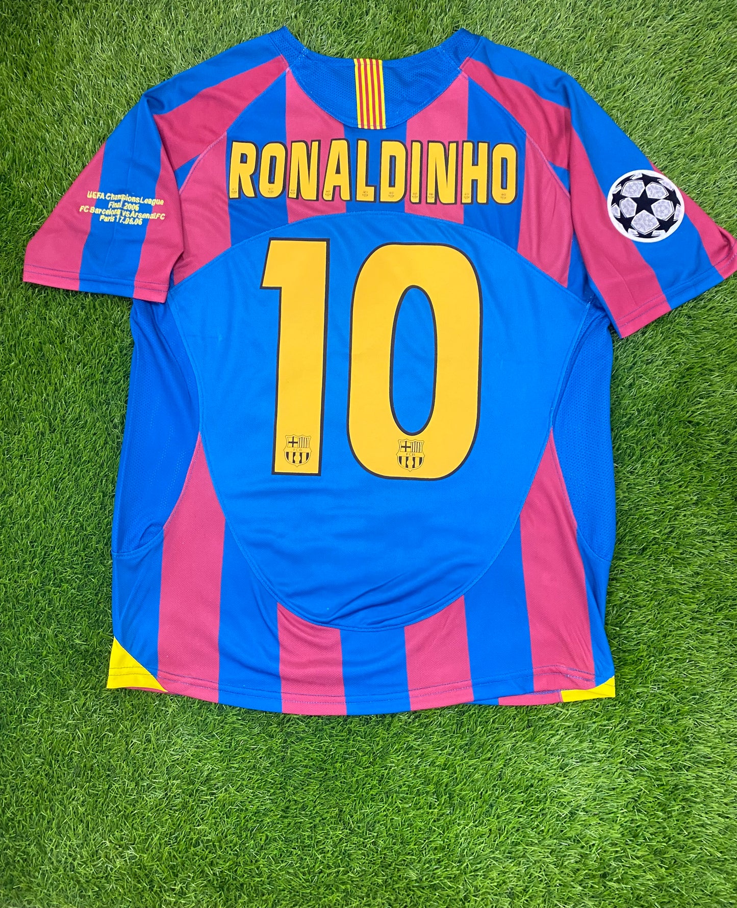 Barcelona home shirt 05/06
