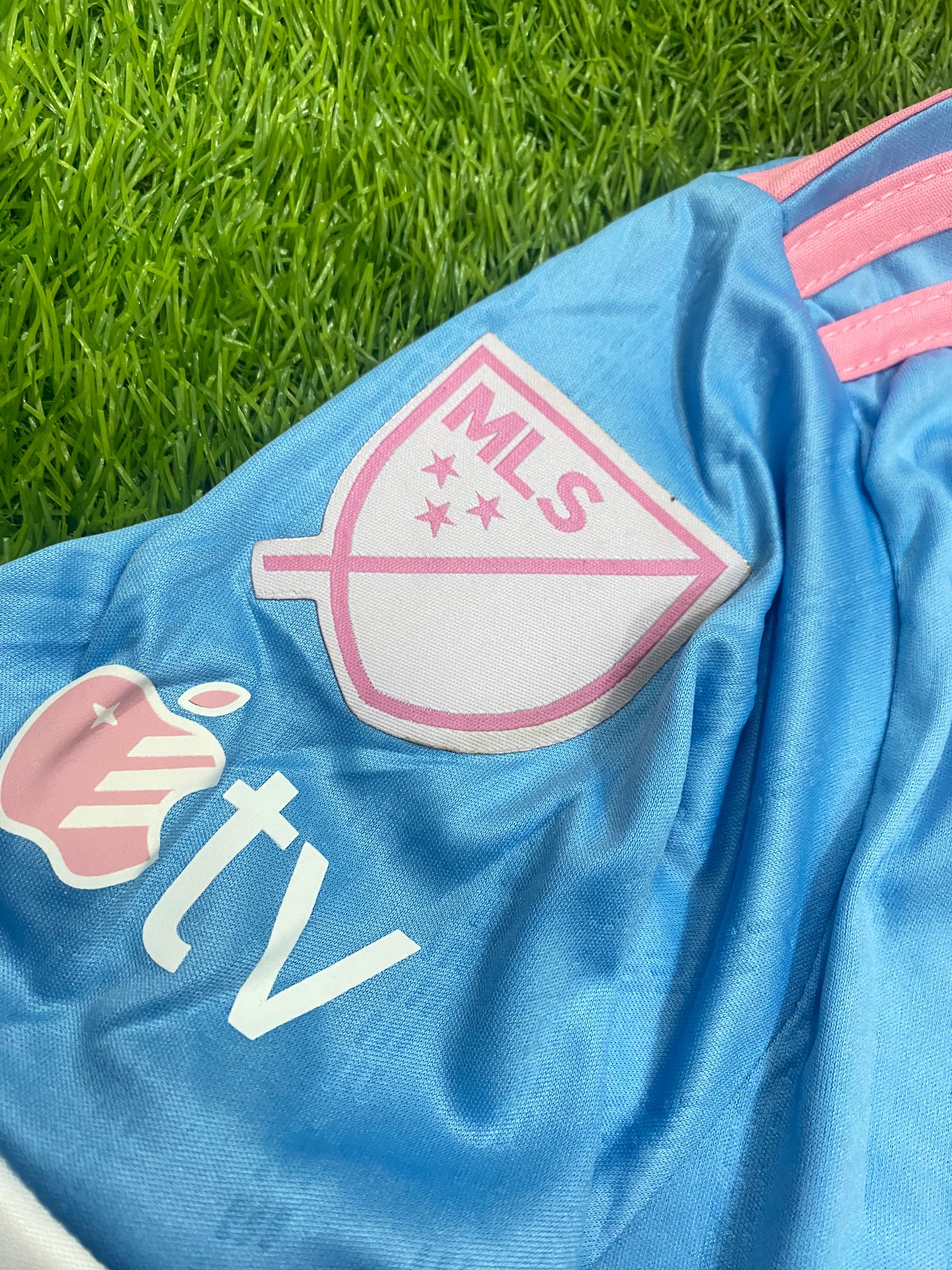 Inter Miami Third 25/26 Player version logos