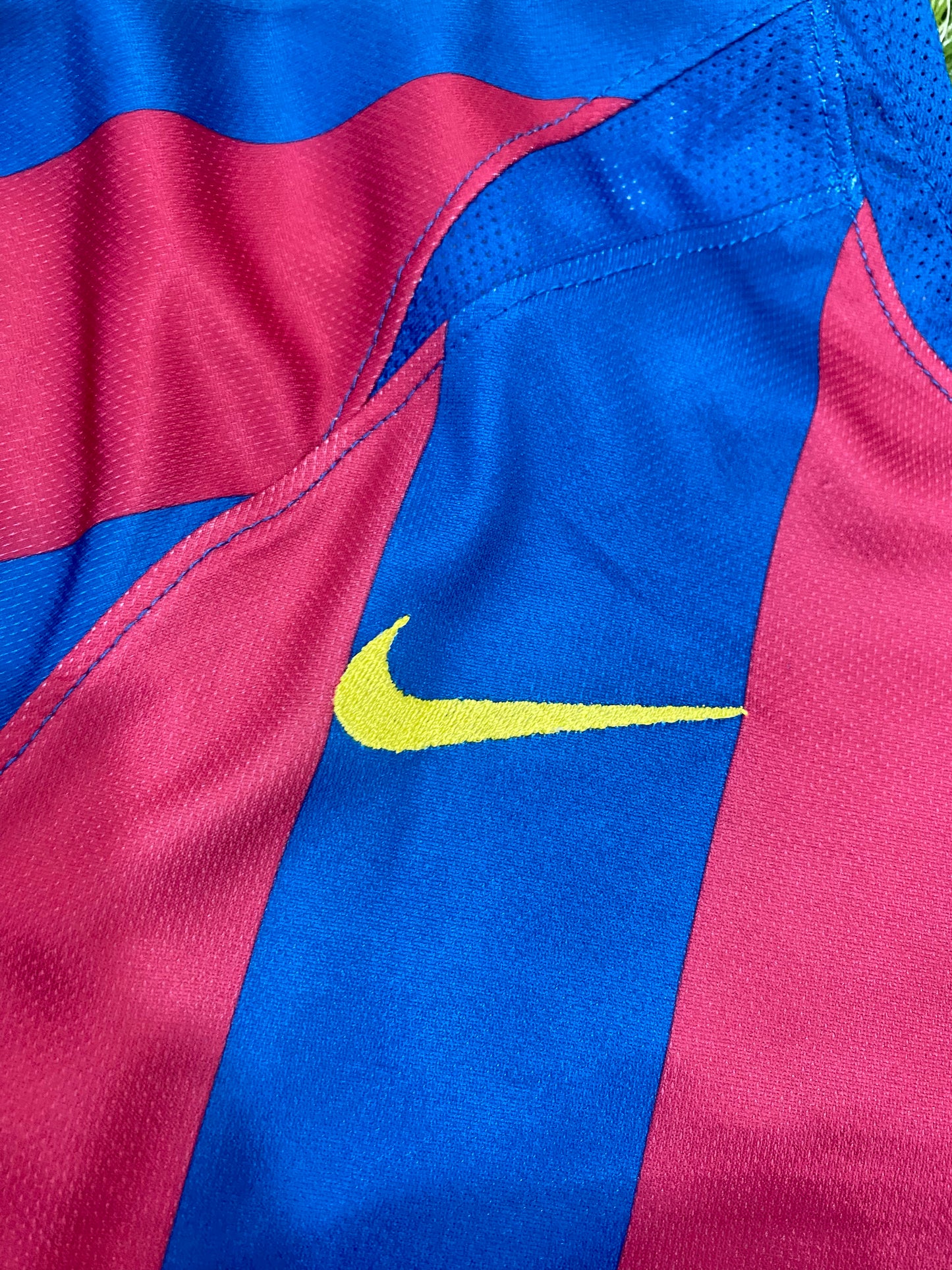 Barcelona home shirt 05/06