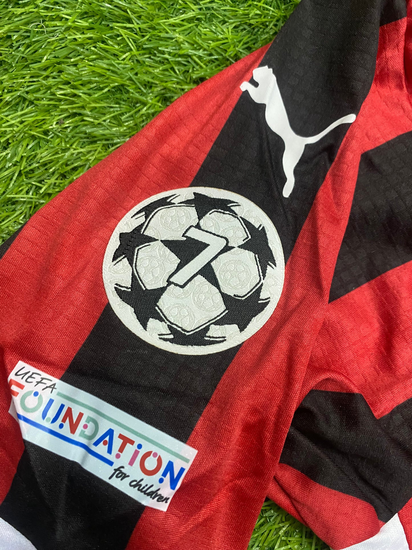 AC Milan Home Shirt 24/25 (Embroidered logos)