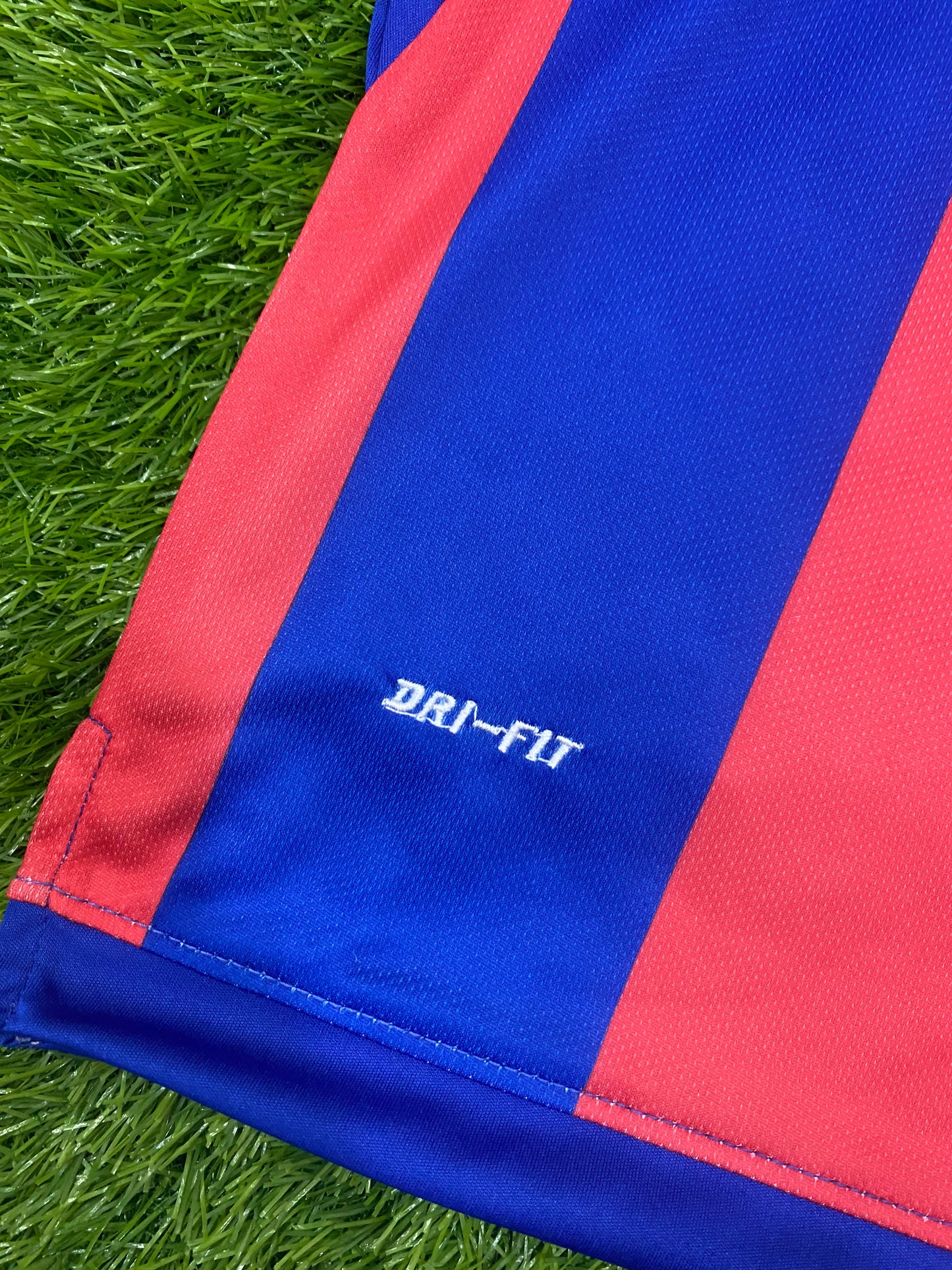 Barcelona home shirt 10/11