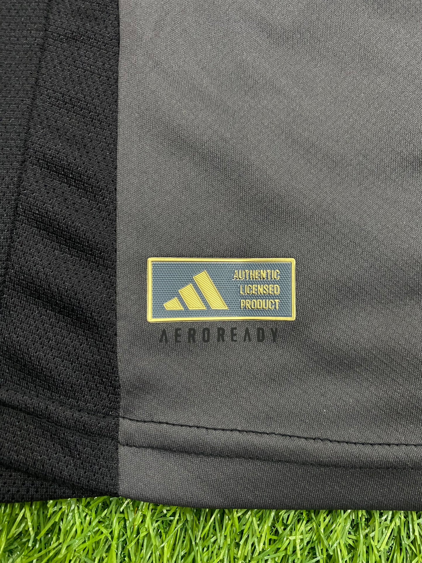 Inter Miami Messi Away 25/26 (Player version logos)