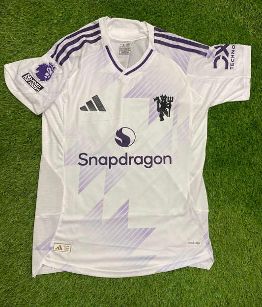Manchester United Away 25/26 (Player version logos)
