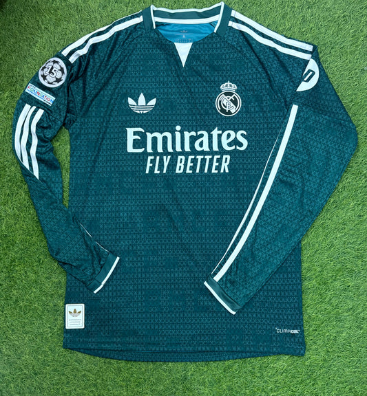Real Madrid away shirt 26/27 Embroidered logos (full sleeves)