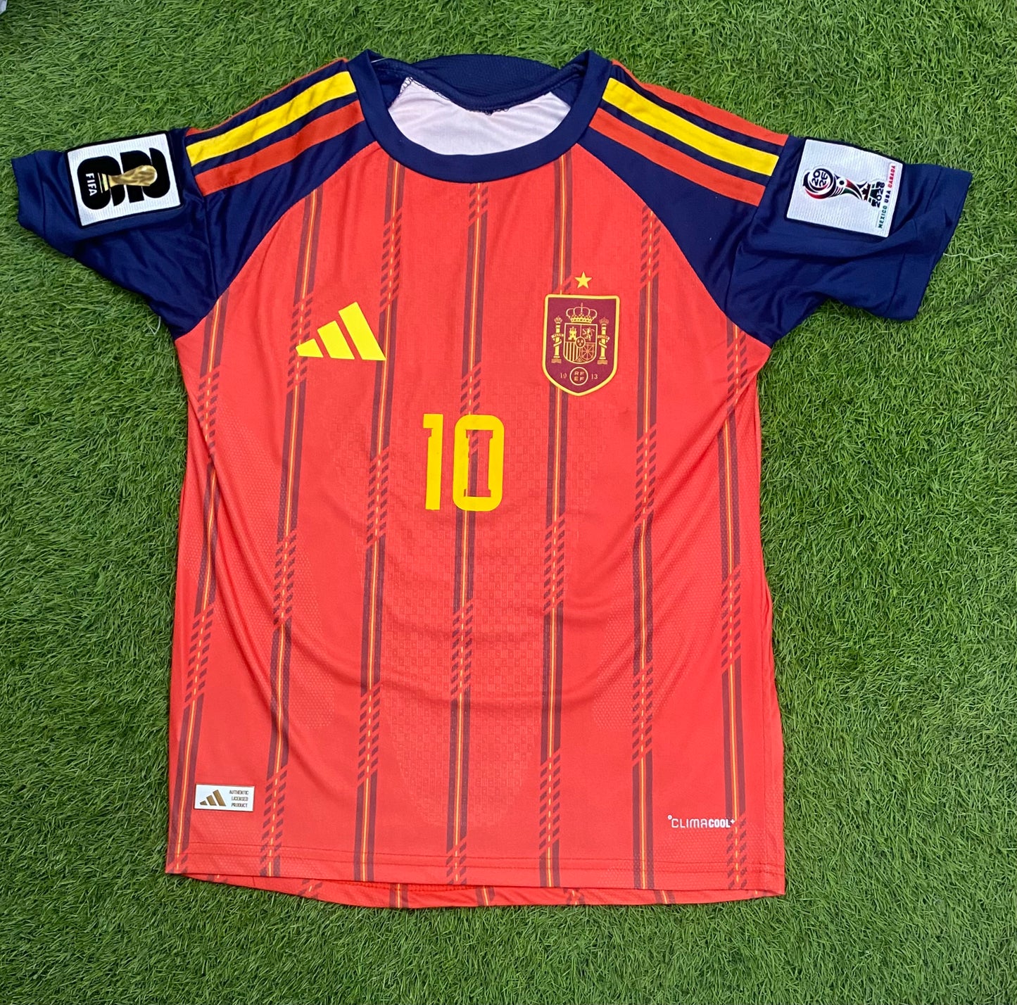 Spain Home Worldcup 2026 Player Version Logos (half sleeves)