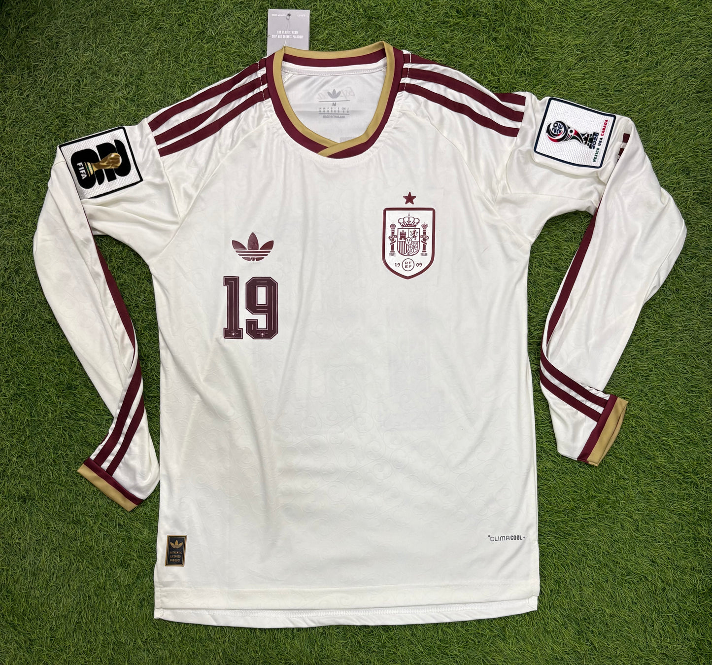 Spain Away Worldcup 2026 Player Version Logos (full sleeves)