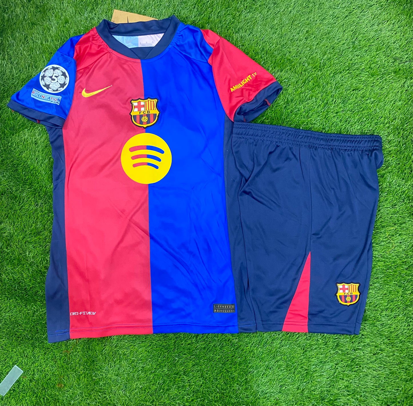 Barcelona Home kit 24/25 (shirt and shorts)