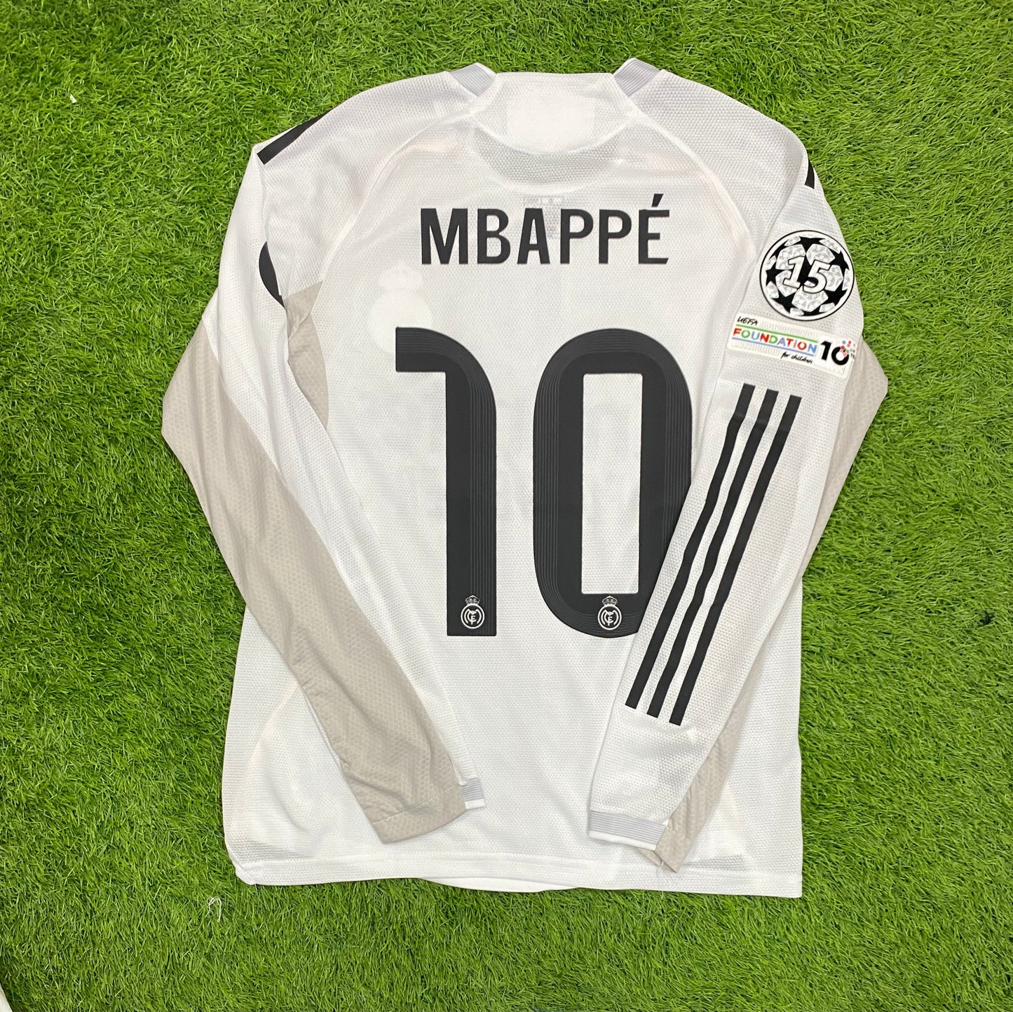 Real Madrid Home Shirt 25/26 Player version