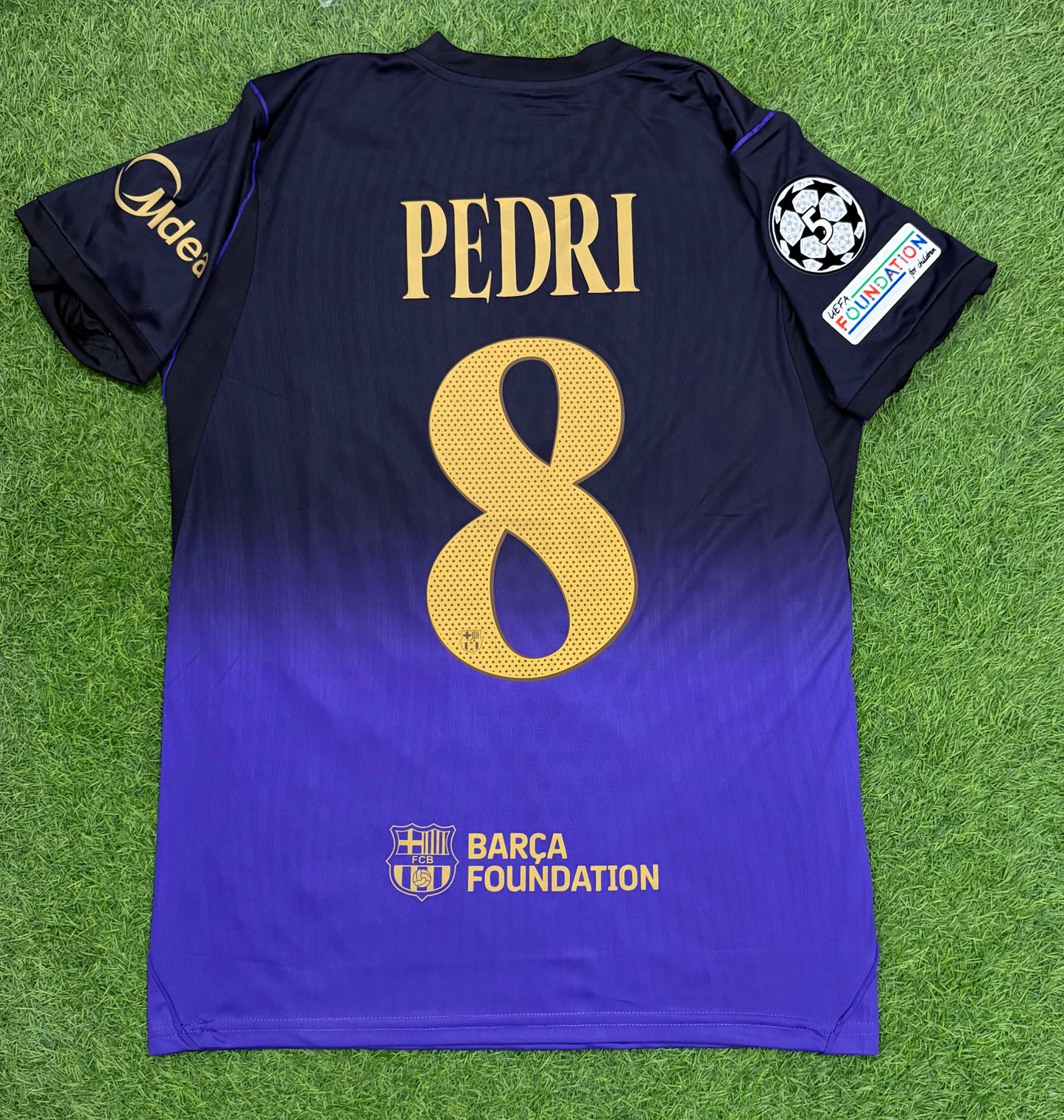Barcelona away 26/27 Player version logos (half sleeves)