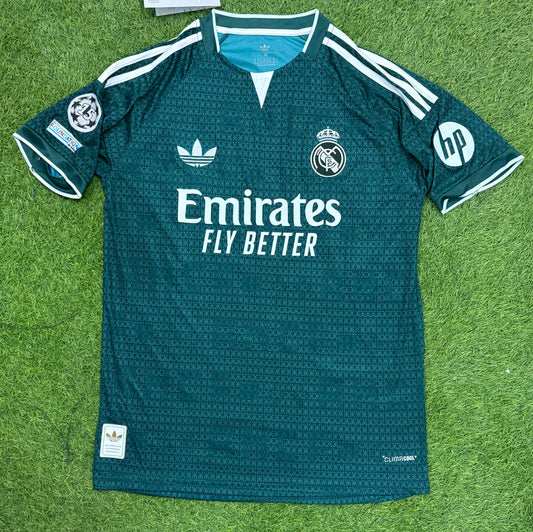 Real Madrid away Shirt 26/27 embroidered logos (half sleeves)