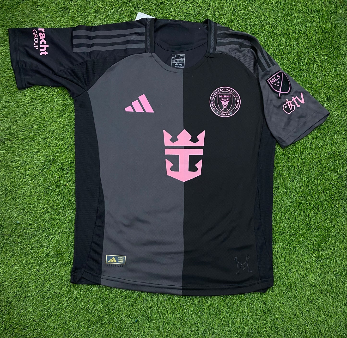 Inter Miami Messi Away 25/26 (Player version logos)