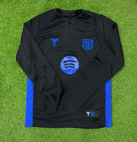 Barcelona 2025 training drill top with thumb grip