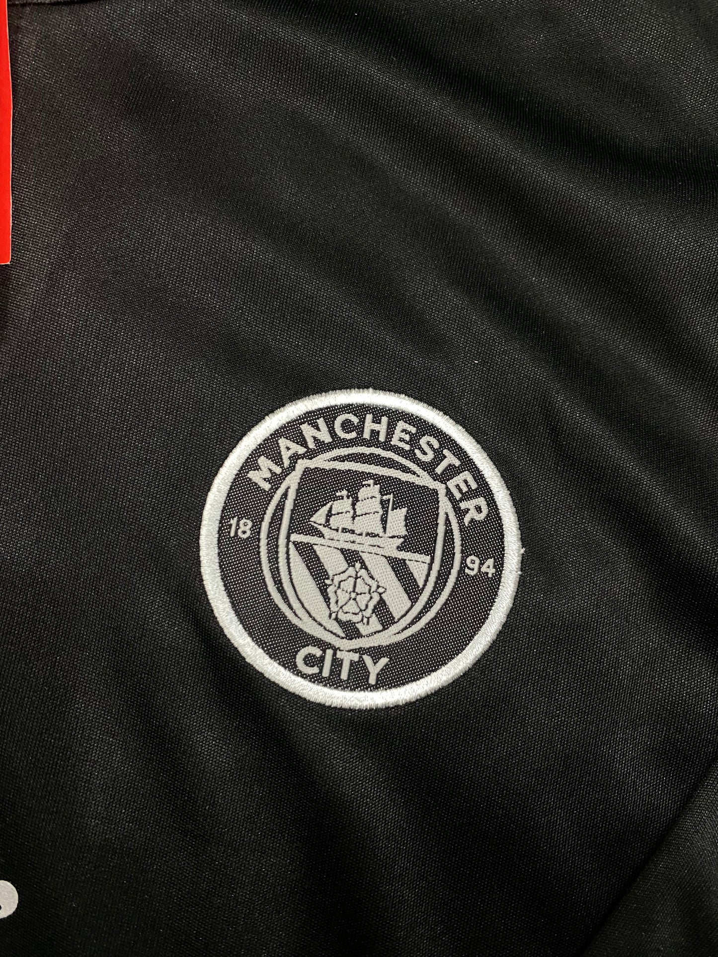Manchester City 2025 training drill top with thumb grip