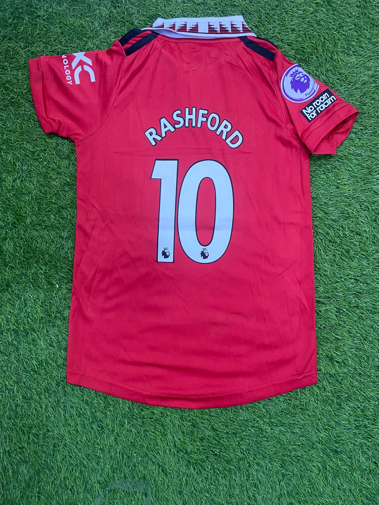 Kids Manchester United home shirt 22/23