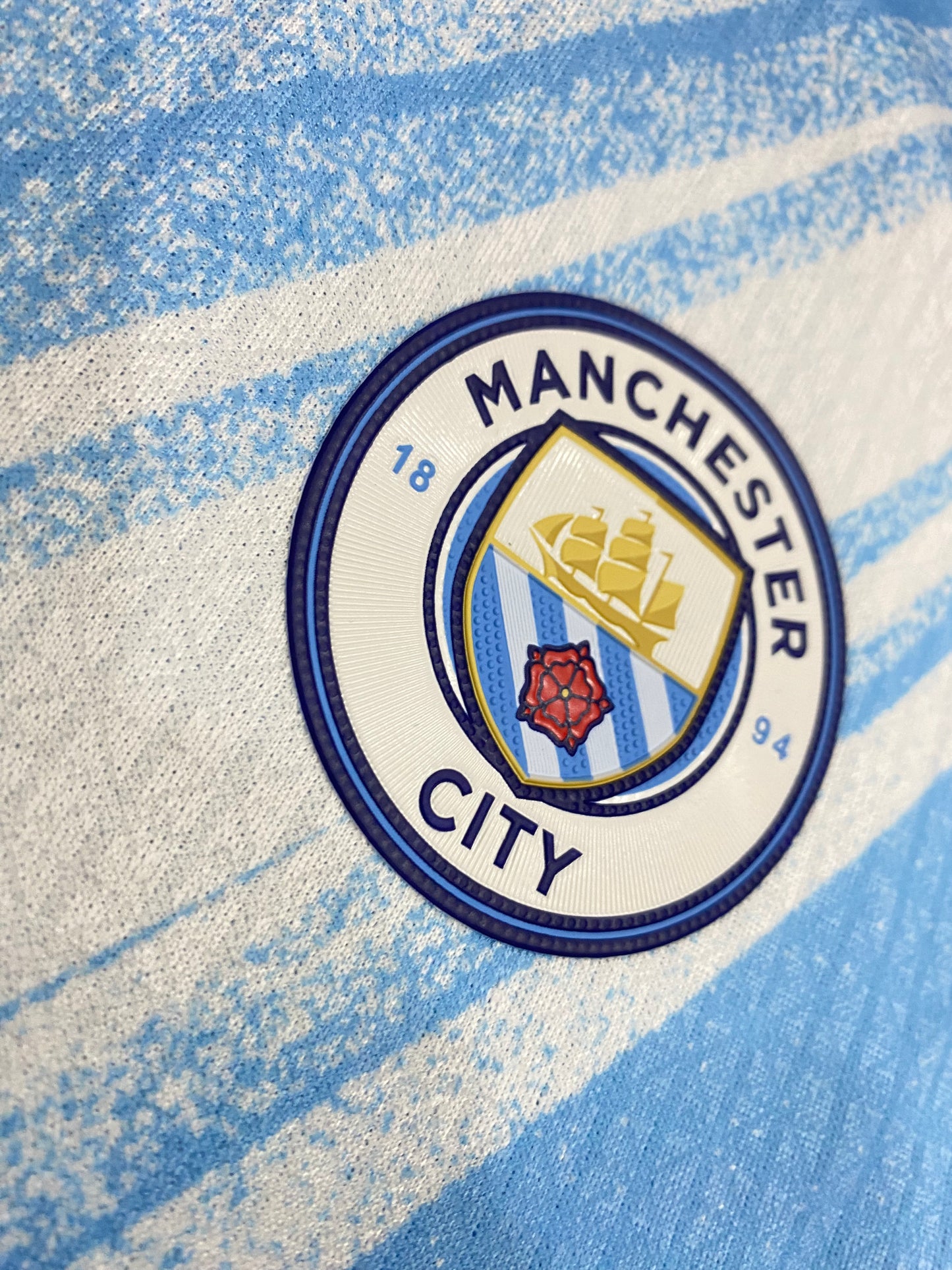Manchester City Home Shirt 25/26 Player version logos