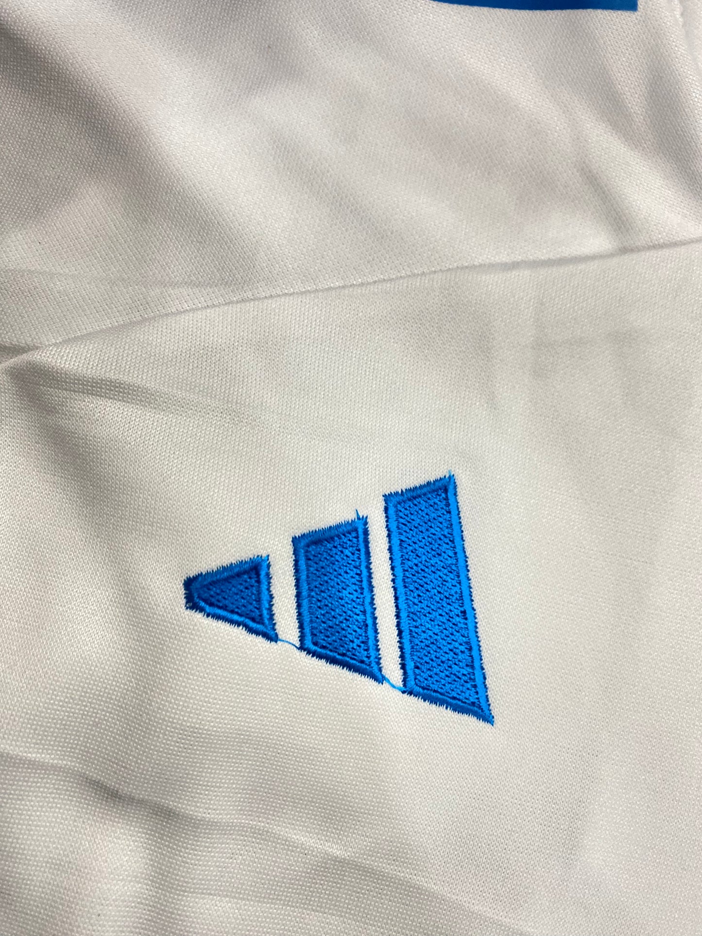 Real Madrid Tiro 2025 competition training top with thumb grip