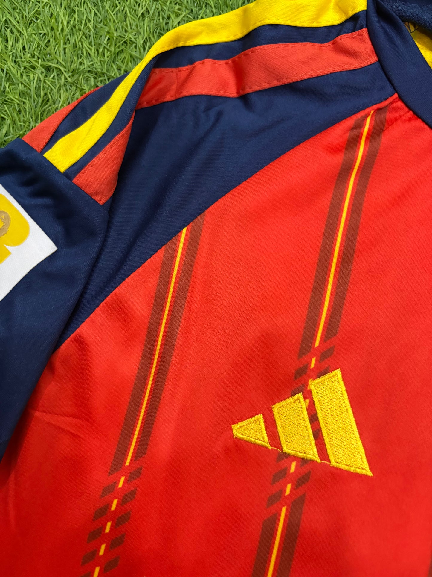 Spain Home worldcup 2026 shirt Embroidered logos