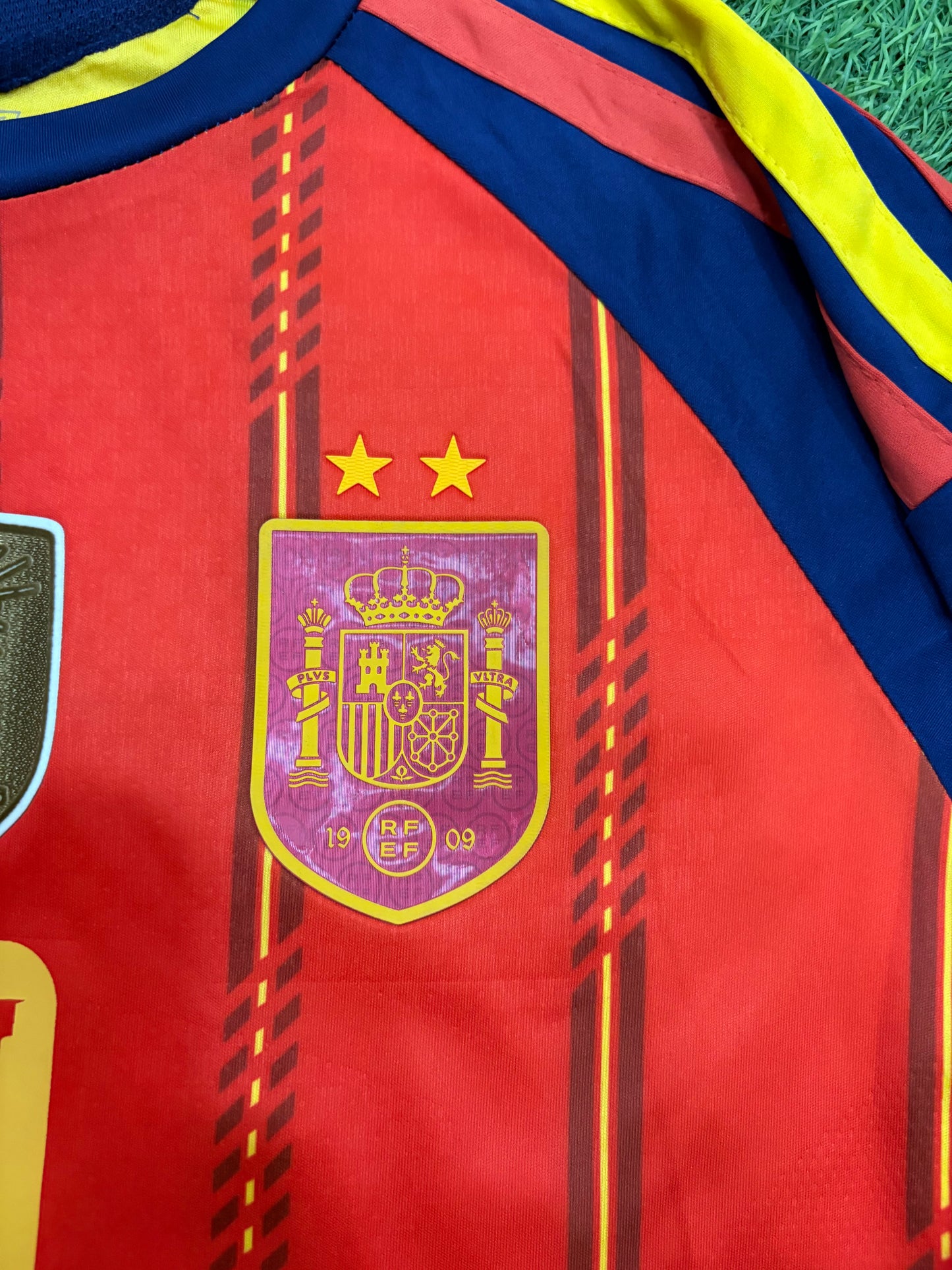 Spain Home Worldcup 2026 Player Version Logos (full sleeves)