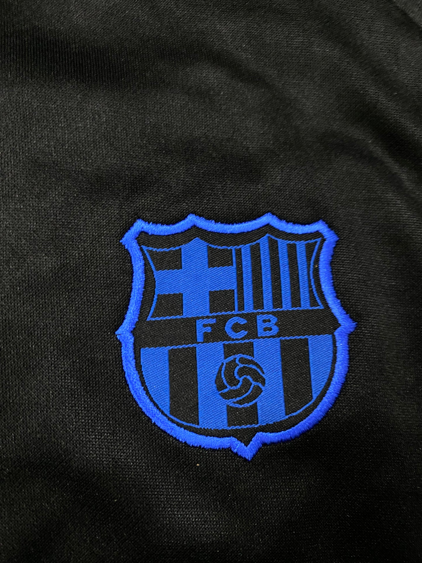 Barcelona 2025 training drill top with thumb grip