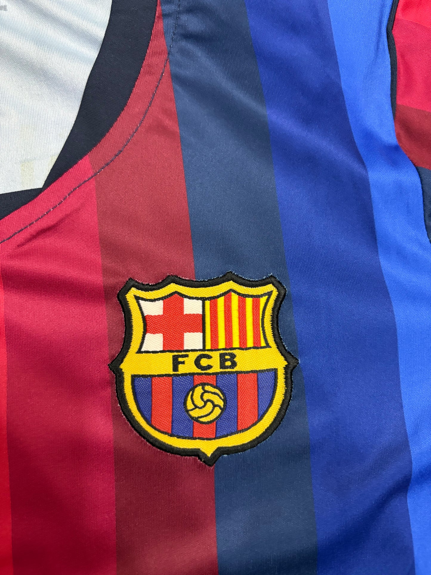 Barcelona Home Shirt 26/27 full sleeves (embroidered logos)