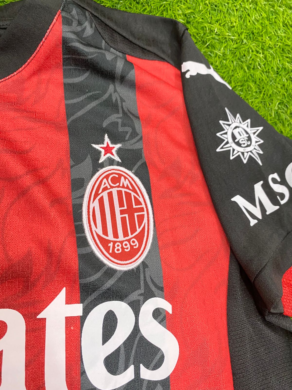 AC Milan Home Shirt 25/26 (full sleeves )